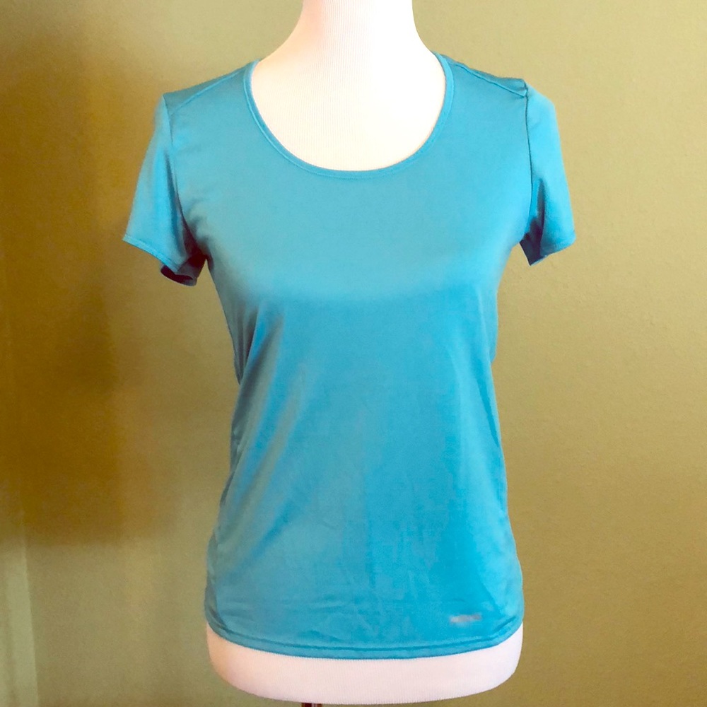 Patagonia blue wicking running top